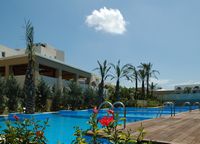 L'hôtel Ixian Grand à Rhodes. Cliquer pour agrandir l'image.