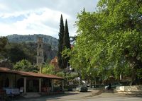 Le monastère Saint-Nectaire à Rhodes. Cliquer pour agrandir l'image.