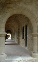 Cloître du monastère de Filérimos à Rhodes. Cliquer pour agrandir l'image.