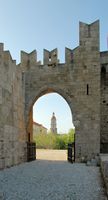 Entrée secondaire du palais des Grands Maîtres à Rhodes. Cliquer pour agrandir l'image.