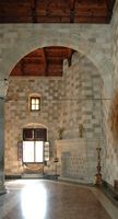 Salle des colonnades du palais des Grands Maîtres à Rhodes. Cliquer pour agrandir l'image.