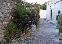 Rue Andronicou à Rhodes. Cliquer pour agrandir l'image.