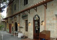Restaurant Romios à Rhodes. Cliquer pour agrandir l'image.