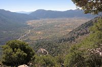 Géographie de l’île de Crète. Le plateau d'Omalos (auteur Zde). Cliquer pour agrandir l'image.