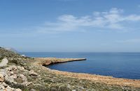 Géographie de l’île de Crète. Le cap Drapano dans l'Apokoronas. Cliquer pour agrandir l'image.