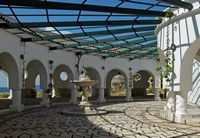 Grande rotonde des thermes de Kalithéa à Rhodes. Cliquer pour agrandir l'image.