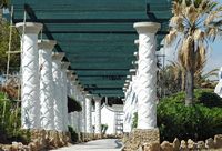 Pergola des thermes de Kalithéa à Rhodes. Cliquer pour agrandir l'image.