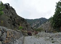 Les gorges de Samaria en Crète. L'ancien village d'Agia Roumeli. Cliquer pour agrandir l'image.