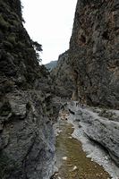 Les gorges de Samaria en Crète. Passerelle au sud des Portes de Fer. Cliquer pour agrandir l'image.
