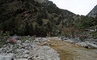 Les gorges de Samaria en Crète. Les gorges entre les Portes de Fer et Agia Roumeli. Cliquer pour agrandir l'image.