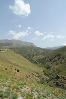 Le village d’Agios Pavlos en Crète. La vallée des Hirondelles à Drimiskos. Cliquer pour agrandir l'image.