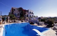 Le village d'Akrotiri à Santorin. L'hôtel Mathios Villa en 1998. Cliquer pour agrandir l'image.
