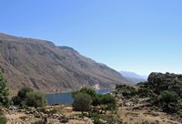 Le village d’Anopoli en Crète. Les vestiges de la cité antique de Phénix près de Loutro (auteur Zde). Cliquer pour agrandir l'image.