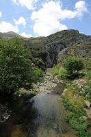 Le village d’Assomatos en Crète. Les gorges de la Kourtaliotis. Cliquer pour agrandir l'image.