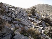 Le village de Garazo en Crète. Le pavement karstique de Livadia (auteur Géoparc du Psiloritis). Cliquer pour agrandir l'image.
