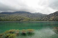 Le village de Georgioupoli en Crète. Le lac de Kournas. Cliquer pour agrandir l'image.