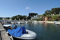 Le village de Kondokali sur l’île de Corfou. Port de l'hôtel Kontokali. Cliquer pour agrandir l'image.