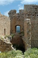 Remparts ruinés du château de Kastelos à Rhodes. Cliquer pour agrandir l'image.