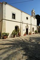 Le village de Kritsa en Crète. L'église Notre-Dame Hodigitria. Cliquer pour agrandir l'image.