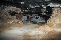 Le village de Milatos en Crète. La chapelle Saint-Thomas de la grotte de Milatos. Cliquer pour agrandir l'image.