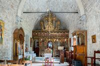 Le village de Néapolis en Crète. La nef de l'église Sainte-Trinité du monastère d'Aréti (auteur Jerzy Strzelecki). Cliquer pour agrandir l'image.