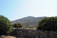 Le village de Palékastro en Crète. La colline de Petsofas. Cliquer pour agrandir l'image.