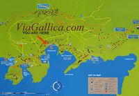 Le village de Paleokastrítsa à Corfou. Plan de la station balnéaire. Cliquer pour agrandir l'image.