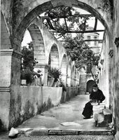 Le monastère d'Agia Triada en Crète. Le monastère de la Sainte-Trinité en 1950 (auteur Claude Dervenn). Cliquer pour agrandir l'image.