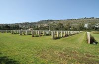 Le village de Souda en Crète. Le cimetère militaire du Commonwealth. Cliquer pour agrandir l'image.