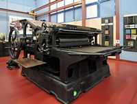 Le village de Souda en Crète. Presse rotative d'imprimerie Kempewerk Nürnberg au Musée de la typographie. Cliquer pour agrandir l'image.
