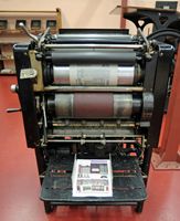 Le village de Souda en Crète. Presse rotative d'imprimerie au Musée de la typographie. Cliquer pour agrandir l'image.