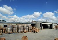 Le village de Thrapsano en Crète. Atelier de poterie à Thrapsano. Cliquer pour agrandir l'image.