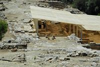 Le village de Tympaki en Crète. La cour du sud de la villa d'Agia Triada. Cliquer pour agrandir l'image.