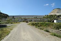 La ville d’Agia Fotini en Crète. Le barrage des Rivières près d'Amari. Cliquer pour agrandir l'image.