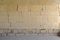 Le site archéologique de Gortyne en Crète. Les stèles du code de Gortyne. Cliquer pour agrandir l'image.