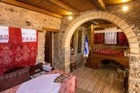 La ville d’Agios Nikolaos en Crète. Le musée ethnographique (auteur Office de Tourisme). Cliquer pour agrandir l'image.