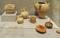 La ville d’Anogia en Crète. Artefacts découverts à Zominthos (Musée archéologique de Réthymnon). Cliquer pour agrandir l'image.