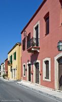 La ville d’Archanès en Crète. L'avenue Kapetanis (auteur Y. Skoulas - GNTO). Cliquer pour agrandir l'image.