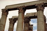 La ville d’Athènes en Grèce. L'Olympéion. Cliquer pour agrandir l'image.