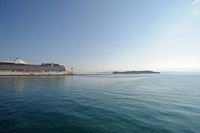 La ville de Corfou. Paquebot de croisière dans le nouveau port. Cliquer pour agrandir l'image.