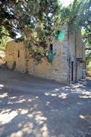 La ville d'Évangélismos en Crète. L'église Saint-Pantaléon près de Kastelli. Cliquer pour agrandir l'image.