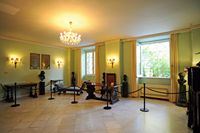 L’Achilleion, le palais de Sissi à Corfou. La chambre de l'impératrice Sissi. Cliquer pour agrandir l'image.