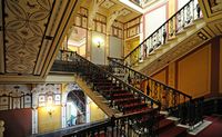 L’Achilleion, le palais de Sissi à Corfou. Le grand escalier. Cliquer pour agrandir l'image.