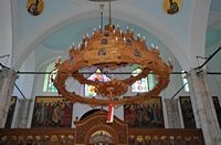 L'est de la ville d’Héraklion en Crète. Lustre de l'église Saint-Tite. Cliquer pour agrandir l'image.
