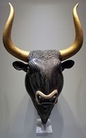 Le Musée archéologique d’Héraklion en Crète. Rhyton à tête de taureau du site de Cnossos (auteur C. Messier). Cliquer pour agrandir l'image.