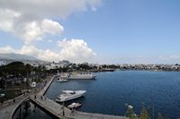 Mandraki Hafen von der Bastion Carretto gesehen. Klicken, um das Bild zu vergrößern.