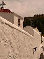 Chapelle de la vieille ville de Lindos à Rhodes. Cliquer pour agrandir l'image.