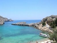 La ville de Lindos sur l’île de Rhodes. Baie de Saint-Paul près de Lindos. Cliquer pour agrandir l'image.