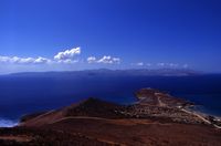 La ville de Parikia à Paros. Le cap près de Marpissa. Cliquer pour agrandir l'image.