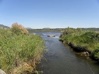 La ville de Moraïtika sur l’île de Corfou. Le canal d'entrée de la lagune de Korissia (auteur Koomni). Cliquer pour agrandir l'image.